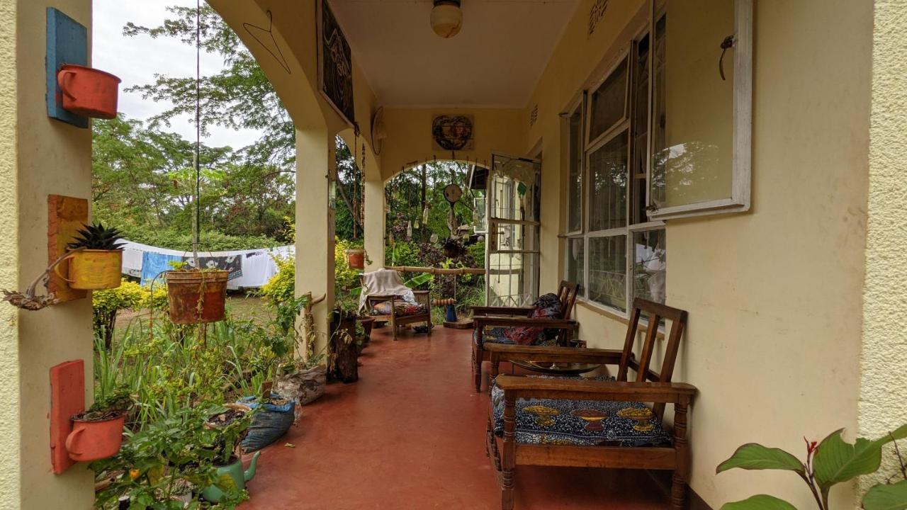 Backyard Hostel Moshi Exterior photo
