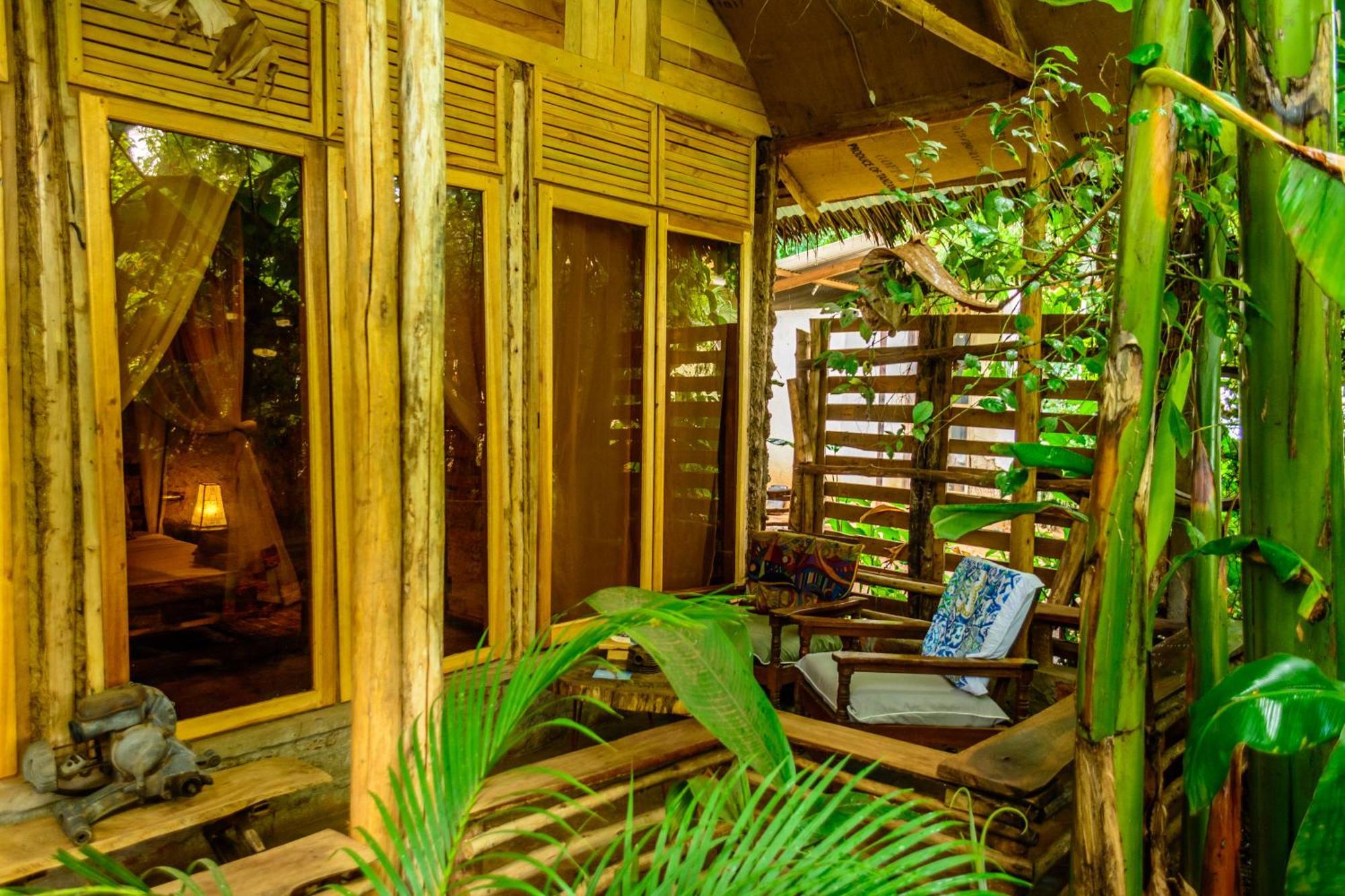 Backyard Hostel Moshi Exterior photo