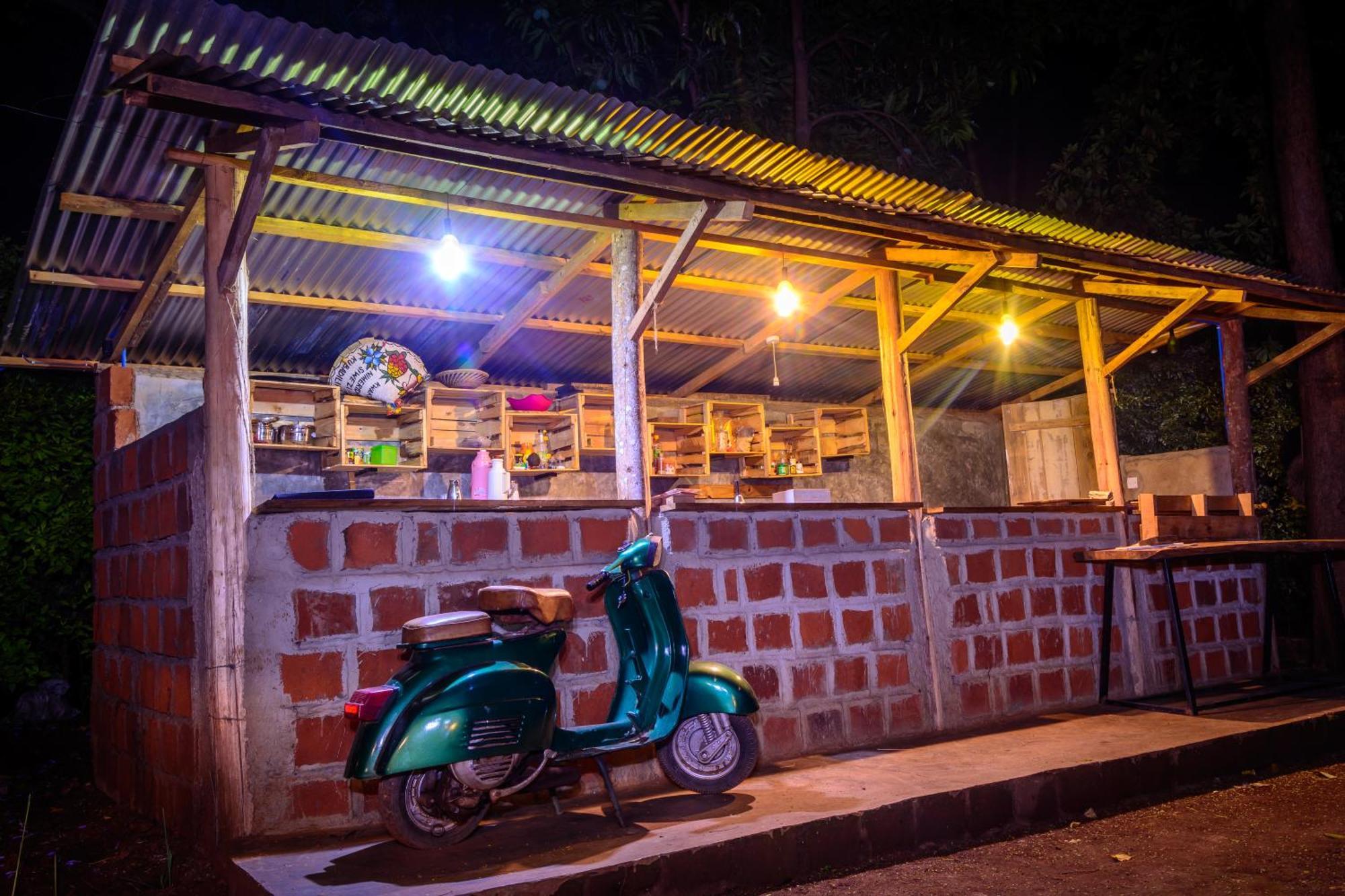 Backyard Hostel Moshi Exterior photo
