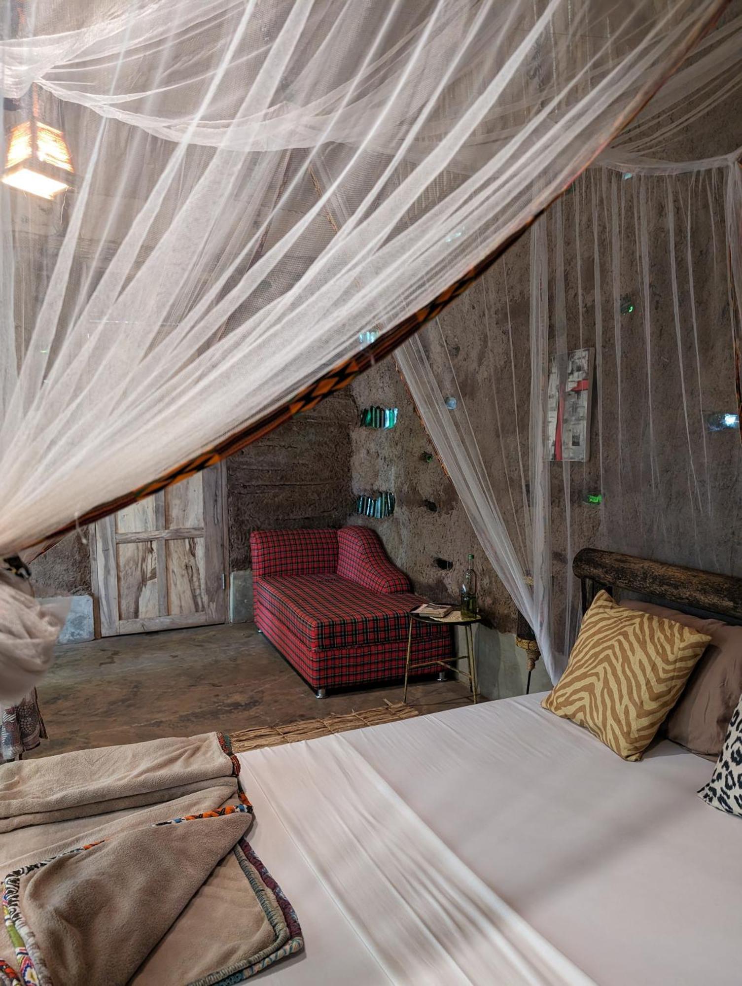 Backyard Hostel Moshi Exterior photo