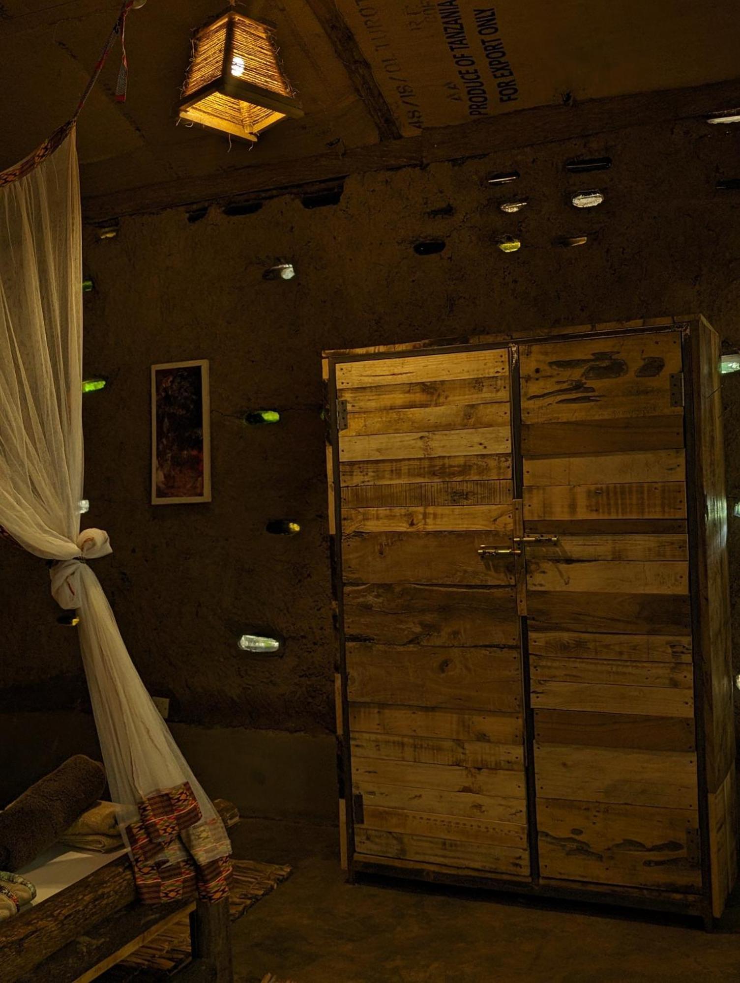 Backyard Hostel Moshi Exterior photo