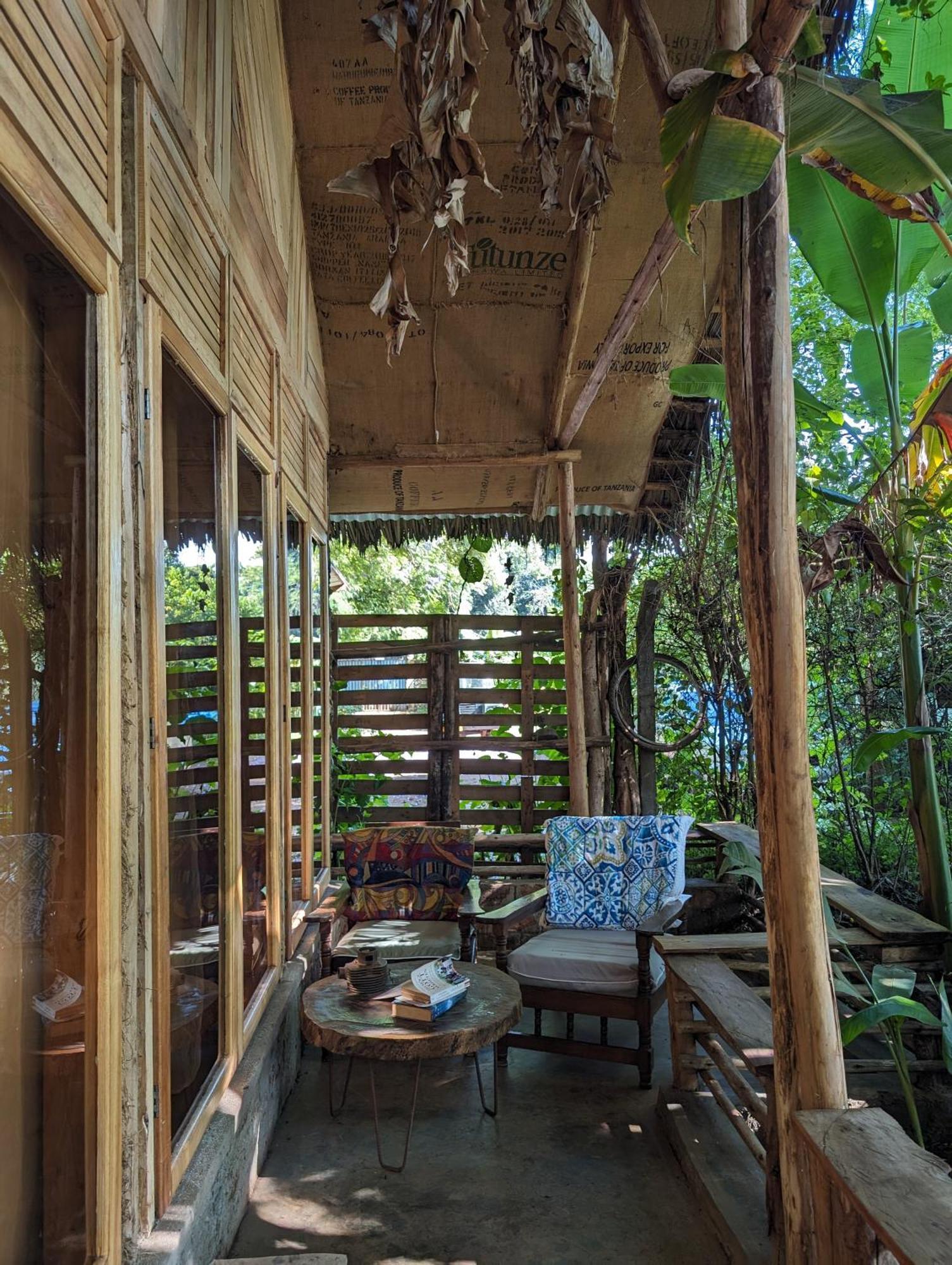 Backyard Hostel Moshi Exterior photo
