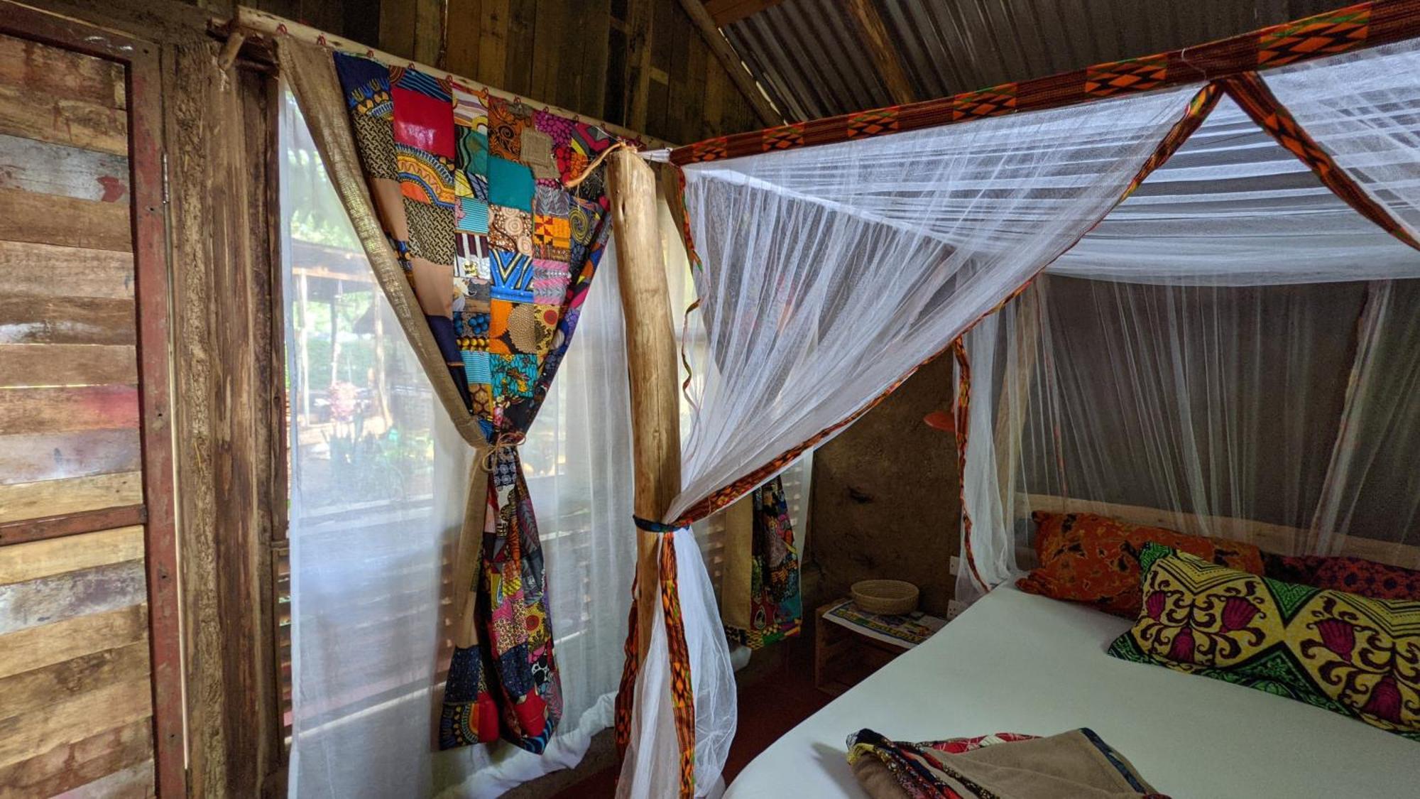 Backyard Hostel Moshi Room photo